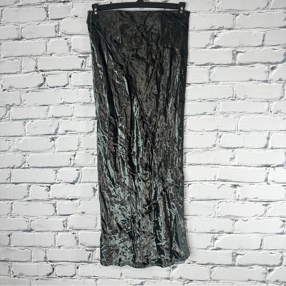 Free People Solid Serious Swagger Skirt Crushed Velvet Gray Whimsygoth Grunge - Picture 8 of 11